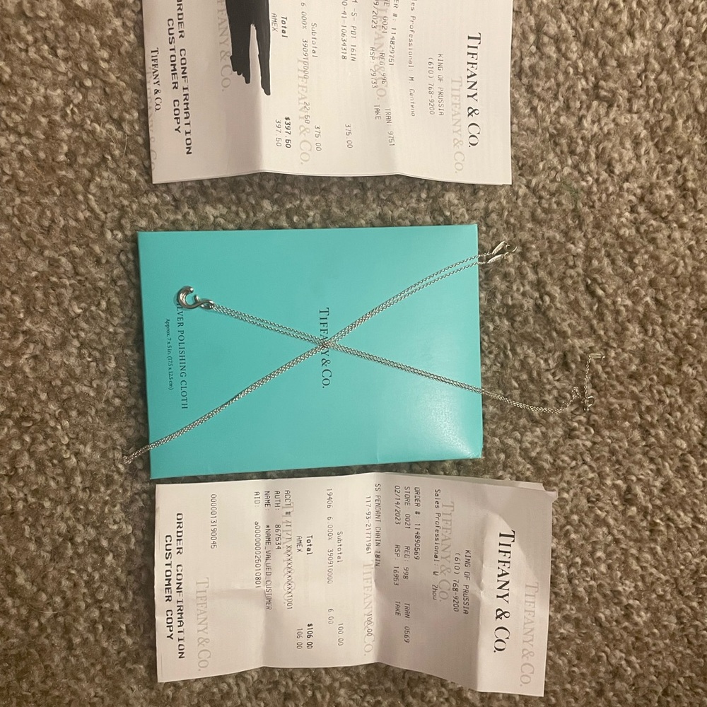 Tiffany & CO. Small S pendant